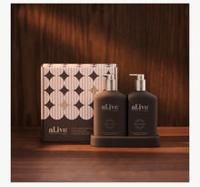 Load image into Gallery viewer, Transformative Wash & Lotion Duo - Vanilla Cream & Tonka Bean