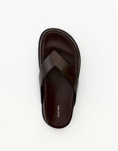 Load image into Gallery viewer, Wallace - choc leather