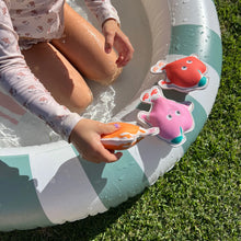 Load image into Gallery viewer, DIVE BUDDIES - POPPY THE PEACH
