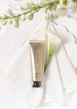 Load image into Gallery viewer, White Lily
Hand Cream
