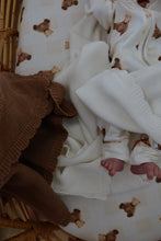 Load image into Gallery viewer, Knitted blanket - latte
